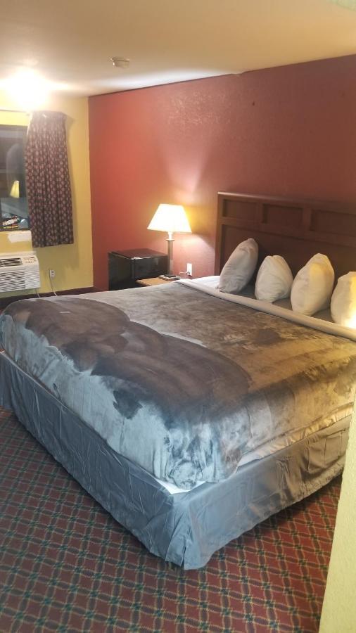 Hotel King Bed Hotel Room 110 Wi-Fi Booking Stillwater Exteriör bild